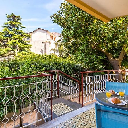 شقة Il Riccio Di Mare A 5 Minuti Da Sorrento سانتّانييلّو المظهر الخارجي الصورة